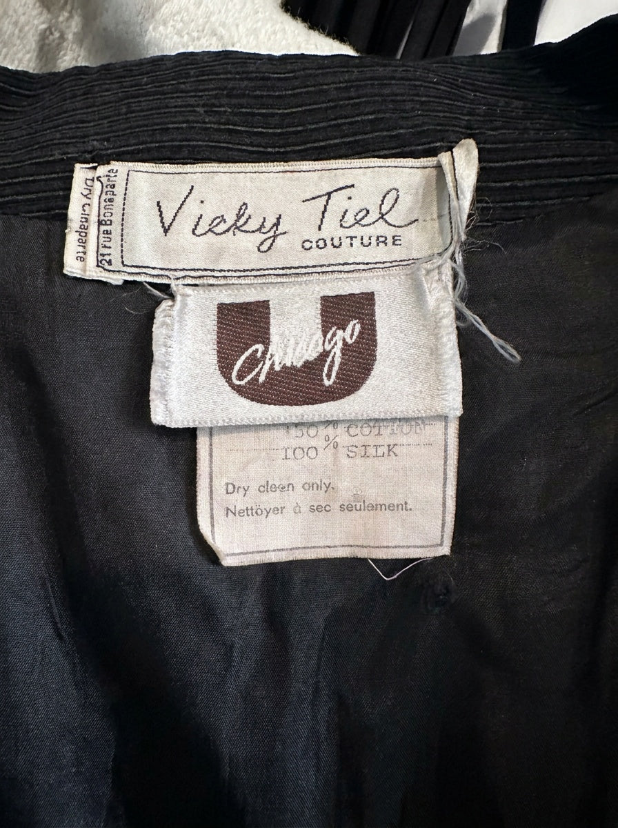 Vicky Tiel COUTURE Black Fitted Jacket with Ruffle Bib - photo 3