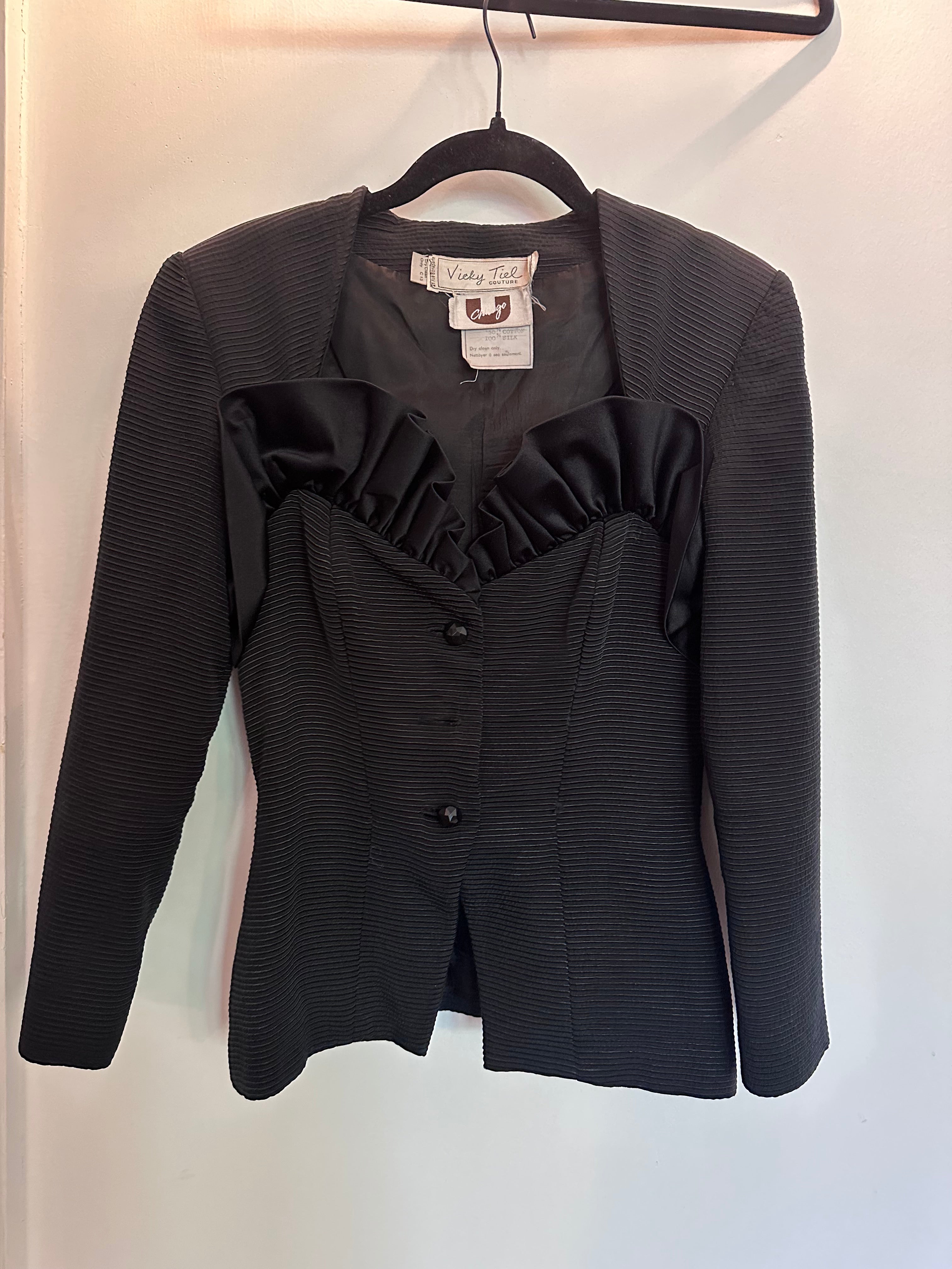 Vicky Tiel COUTURE Fitted Black Jacket with Ruffle Bib - photo 5